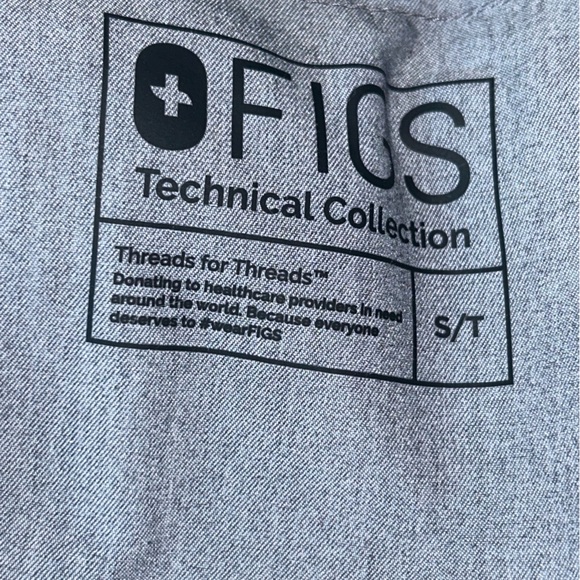 Figs Axim cargo scrub pants & Leon top men's sz ST and M NWOT graphite - Picture 8 of 10